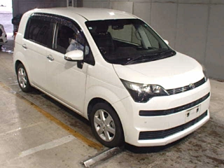 Toyota Spade 2015