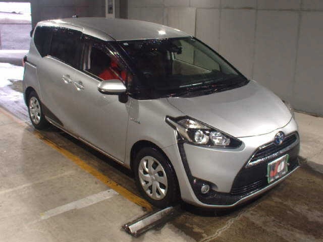 Toyota Sienta