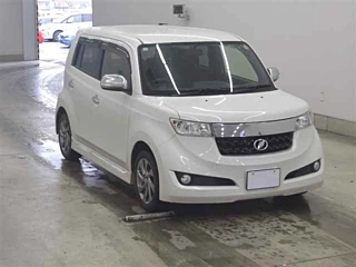 Toyota bB 2015