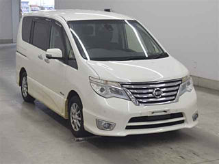 Nissan Serena 2014