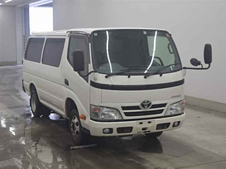 Toyota Dyna 2015
