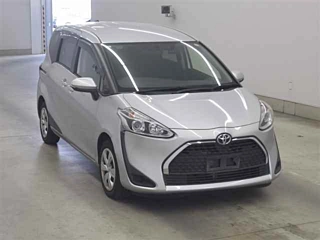 Toyota Sienta 2021