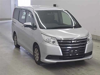 Toyota Noah 2017