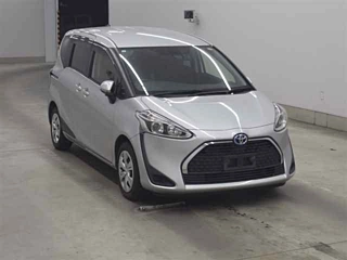 Toyota Sienta 2021