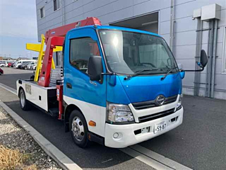 Hino Dutro 2017