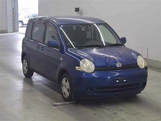 Toyota Sienta 2005