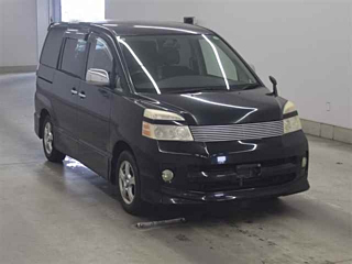 Toyota Voxy 2005