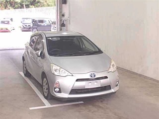 TOYOTA AQUA 2012