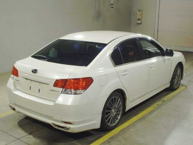 SUBARU LEGACY B4 2010