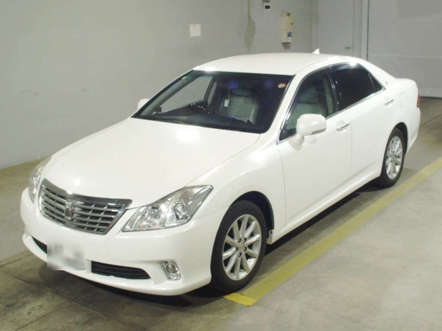 TOYOTA CROWN 2010