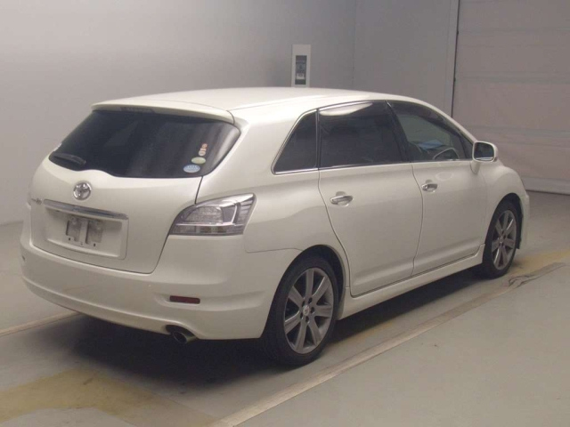 TOYOTA MARK X ZIO 2010