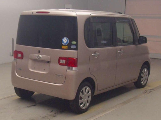 DAIHATSU TANTO 2012