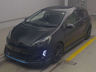TOYOTA AQUA 2016