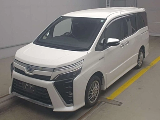 TOYOTA VOXY 2020