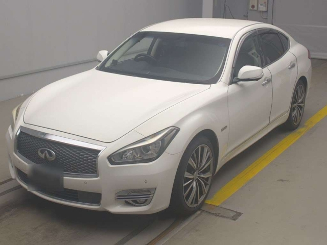 NISSAN FUGA 2015