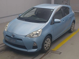 TOYOTA AQUA 2014