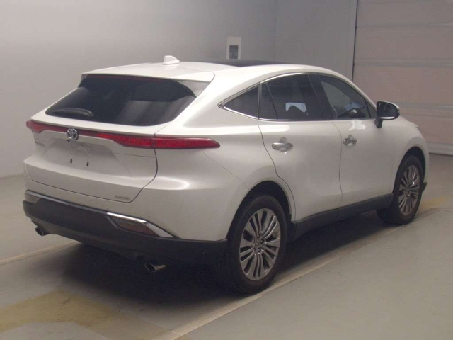 TOYOTA HARRIER 2022