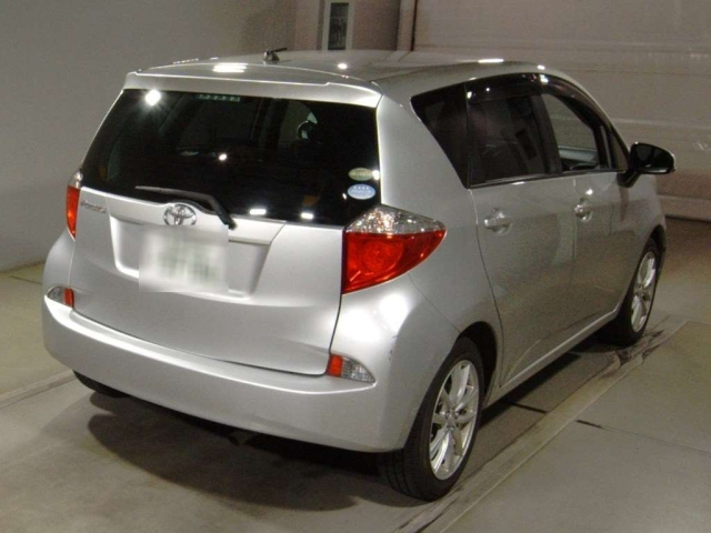 TOYOTA RACTIS 2014