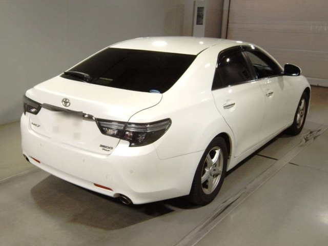 TOYOTA MARK X 2017