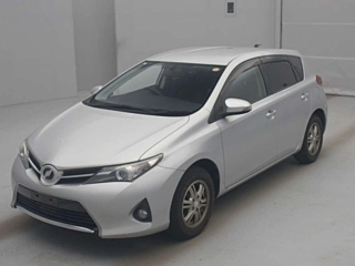 TOYOTA AURIS 2015