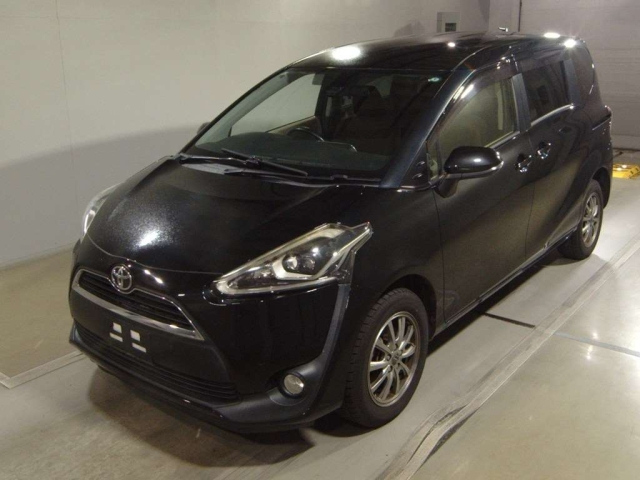 TOYOTA SIENTA 2015