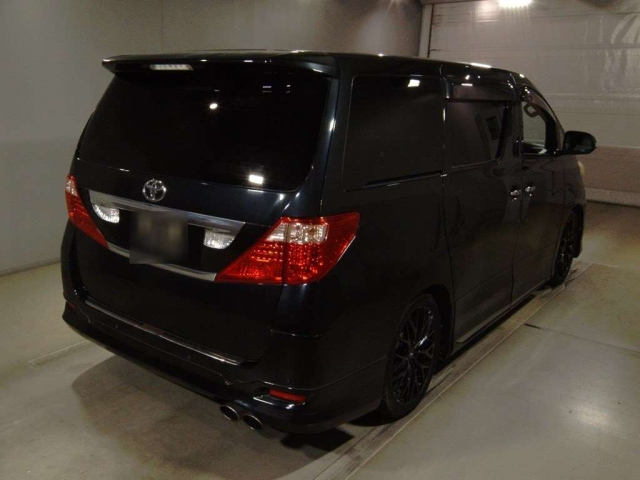TOYOTA ALPHARD 2009