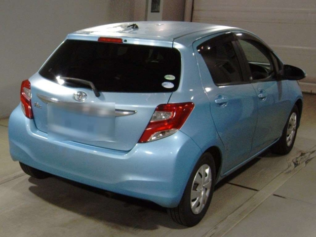 TOYOTA VITZ 2014