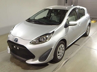 TOYOTA AQUA 2018