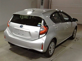 TOYOTA AQUA 2018