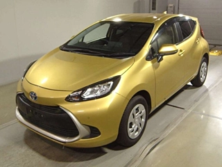 TOYOTA AQUA 2022