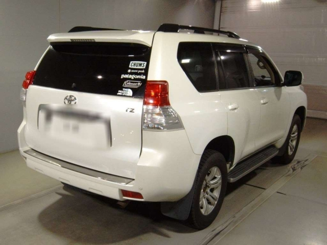TOYOTA LAND CRUISER PRADO 2013