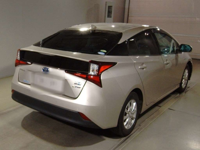 TOYOTA PRIUS 2019