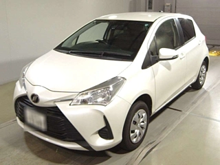 TOYOTA VITZ 2017