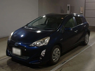TOYOTA AQUA 2017