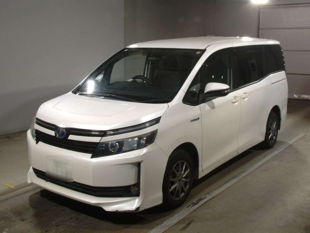 TOYOTA VOXY 2015