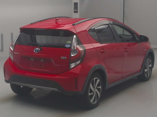 TOYOTA AQUA 2019