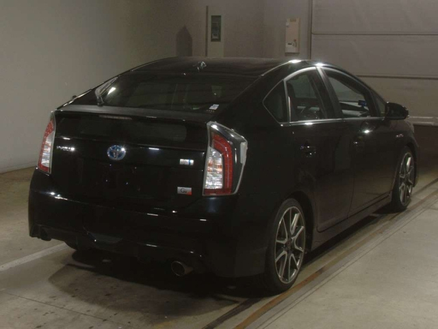 TOYOTA PRIUS 2012