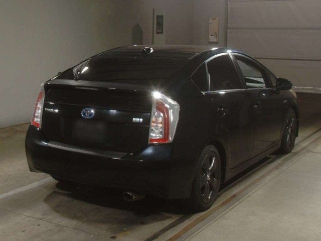 TOYOTA PRIUS 2014