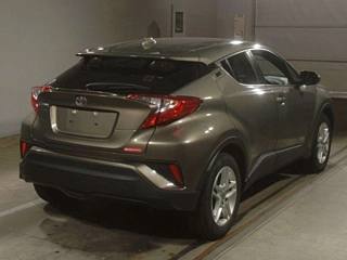 TOYOTA C-HR 2021