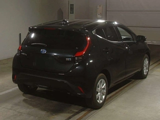 TOYOTA AQUA 2022