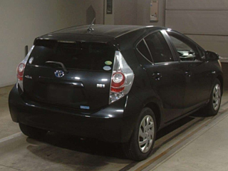 TOYOTA AQUA 2013