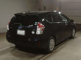 TOYOTA PRIUS ALPHA 2015