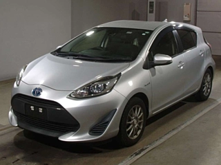 TOYOTA AQUA 2018
