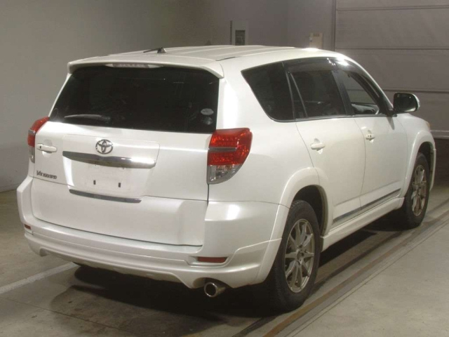 TOYOTA VANGUARD 2010