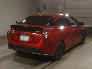 TOYOTA PRIUS 2017