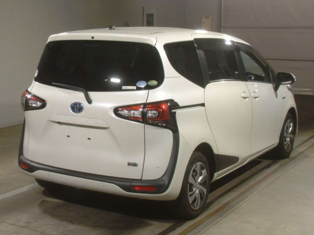 TOYOTA SIENTA 2018