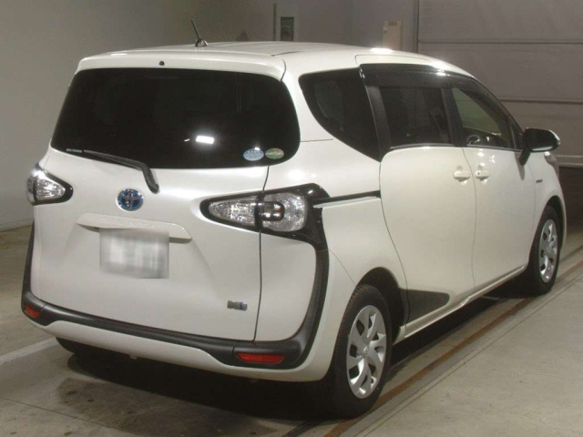 TOYOTA SIENTA 2017