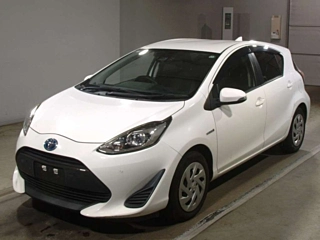 TOYOTA AQUA 2018