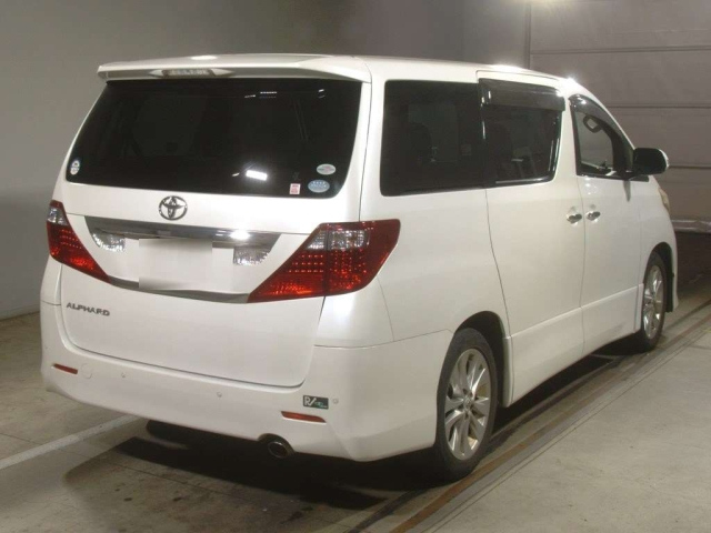 TOYOTA ALPHARD 2009