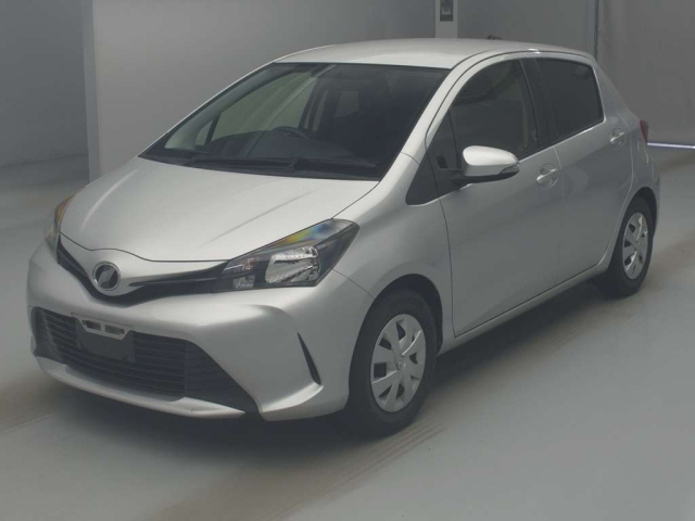 TOYOTA VITZ 2016